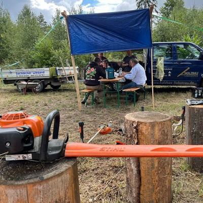 Aufräumarbeiten bei der Elbequelle