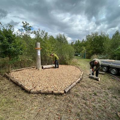 Aufräumarbeiten bei der Elbequelle