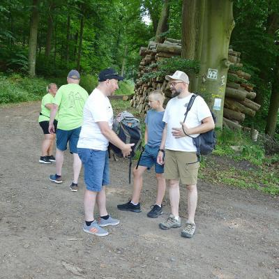 Sommerfest 2025 Wanderung im Hattenhausener Wald